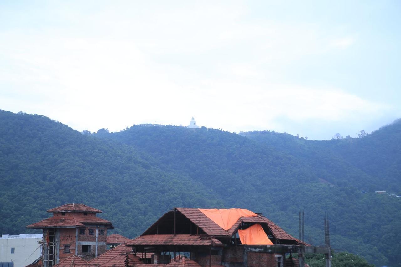 Hotel Ezen Pokhara Exterior foto